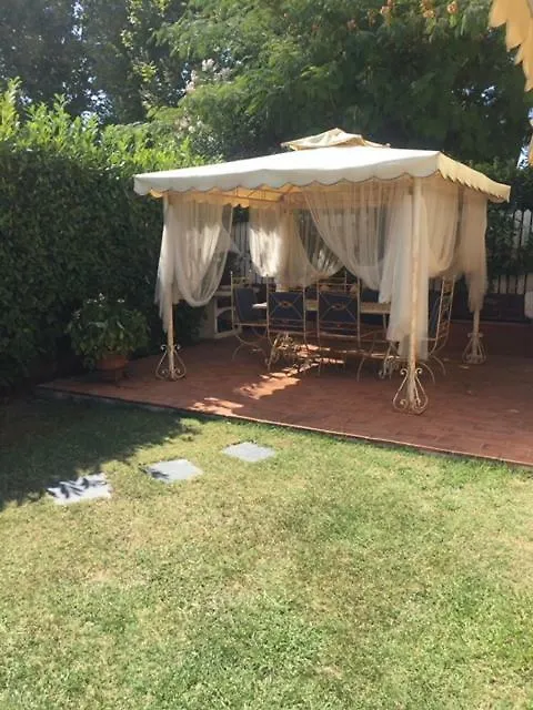 La Casa Di Nonna Gio Appartement Luni